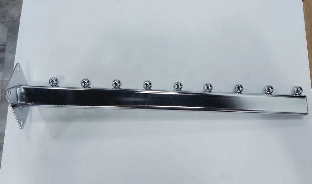 Кронштейны  в стену под одежду , аксессуары