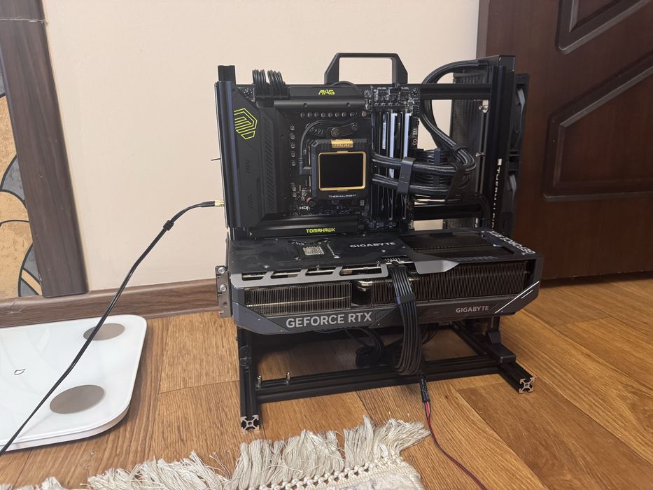 Продается открытый стенд кейс корпус для пк