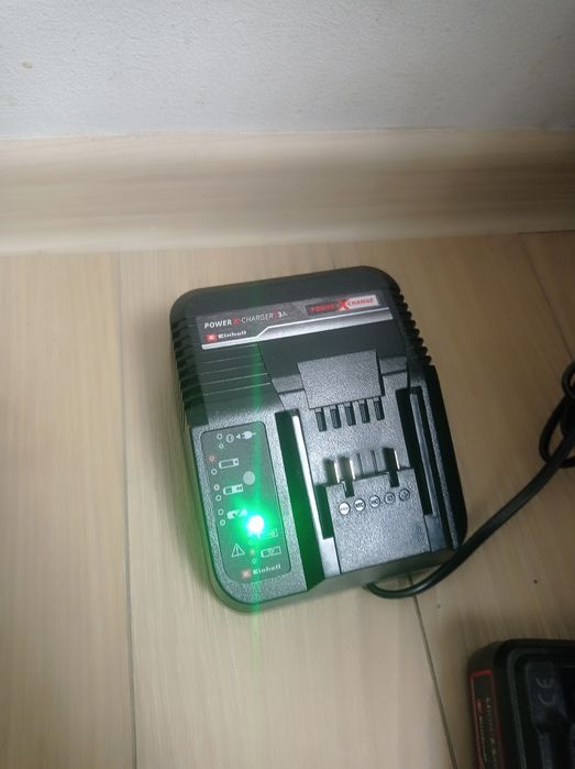 Încărcător Einhell