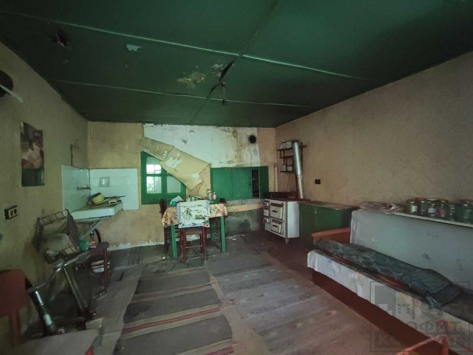 Масивна къща за продажба в с. Овча Могила