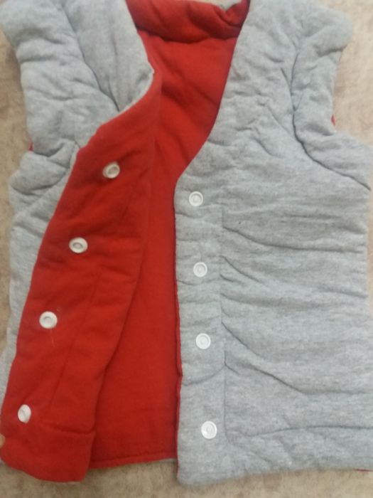 Рубашки на 2 года и безрукавка  Турция!