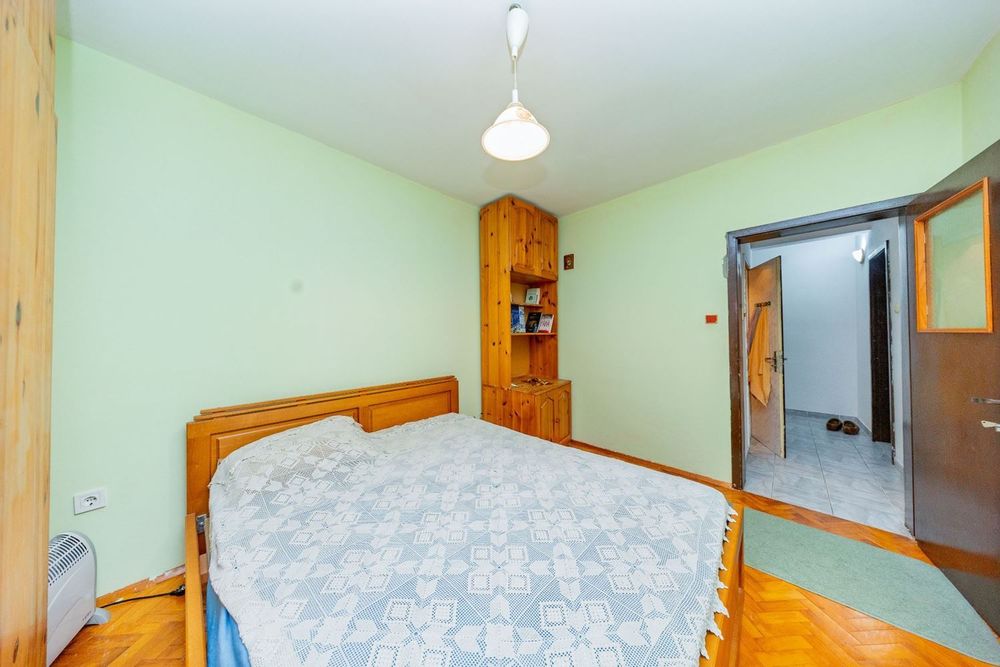 Продава се Тристаен апартамент в Плевен, 9-ти квартал - 110 кв.м за 742 €/кв.м - Снимка #7