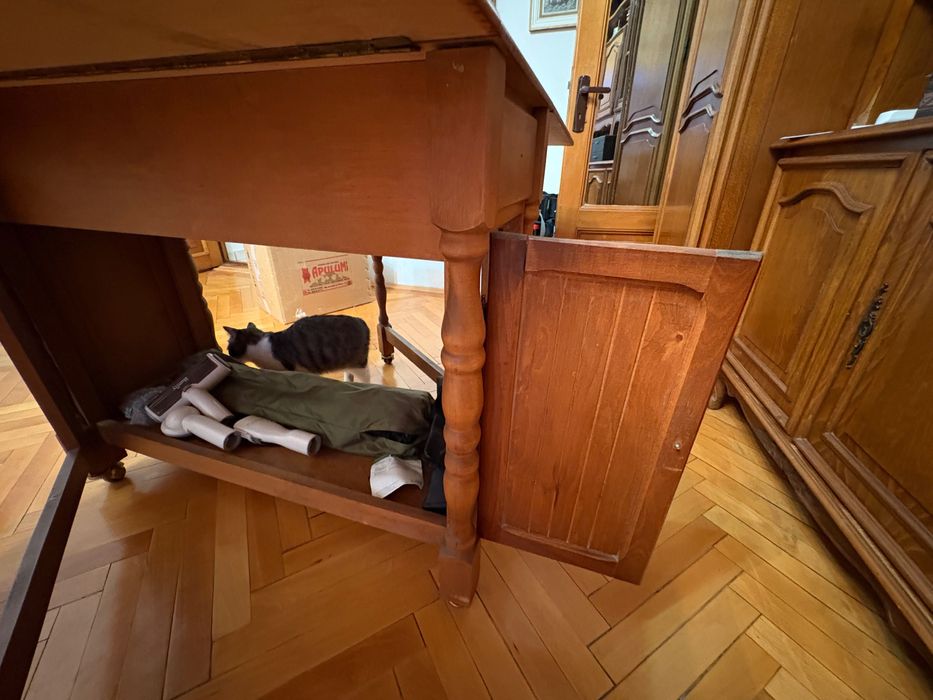 Masa extensibila din lemn masiv 8-10 persoane