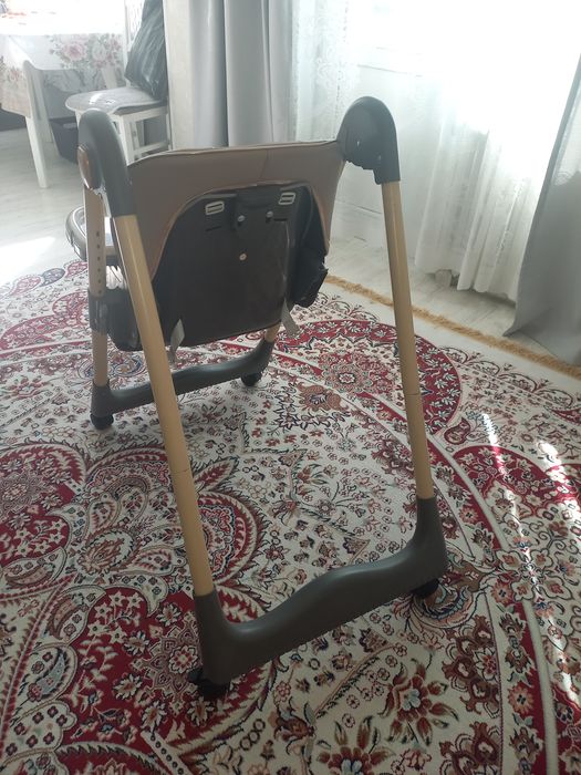 Продам стульчик для кормления