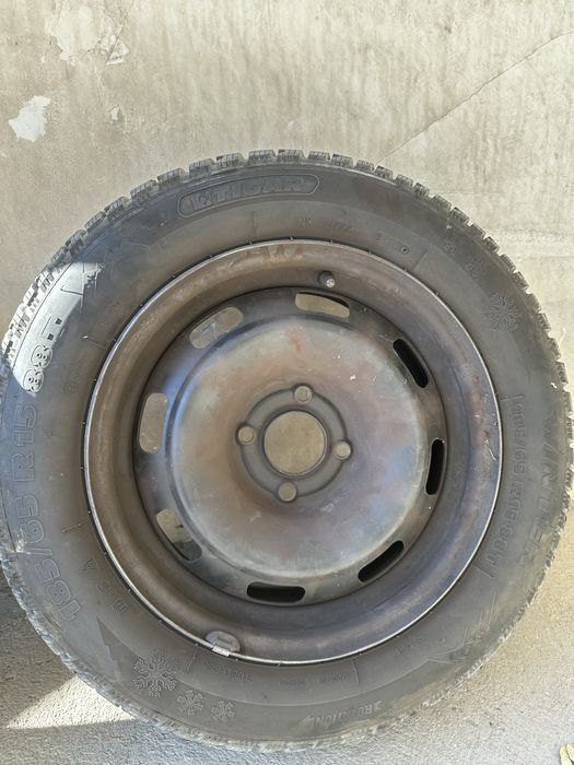 Зимни гуми с джанти Пежо/Рено 185/65/15