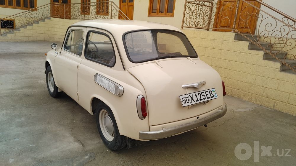 Yurib turgan  ZAZ 965