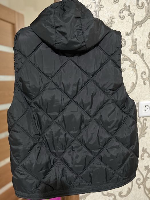 Женская безрукавка