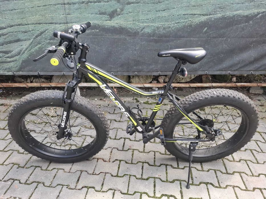 Bicicletă Fat Bike Velors Wolf 2.6, roți 26", frâne pe disc — stare foarte bună