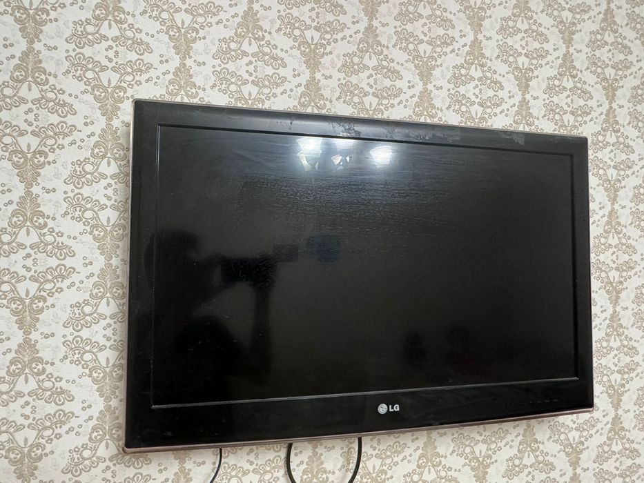 Продам телевизор LG в хорошем состояним
