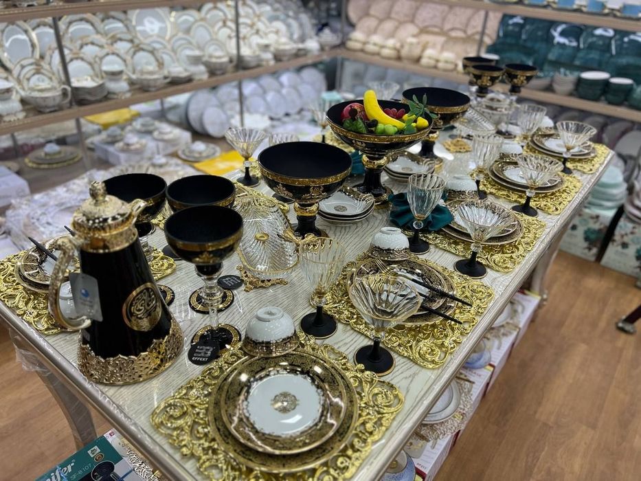 Пластиковые подносы для сервировки