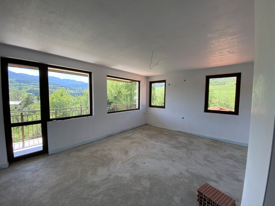 Продава се Къща в с. Хвойна, Област Смолян - 250 кв.м за 800 €/кв.м - Снимка #4