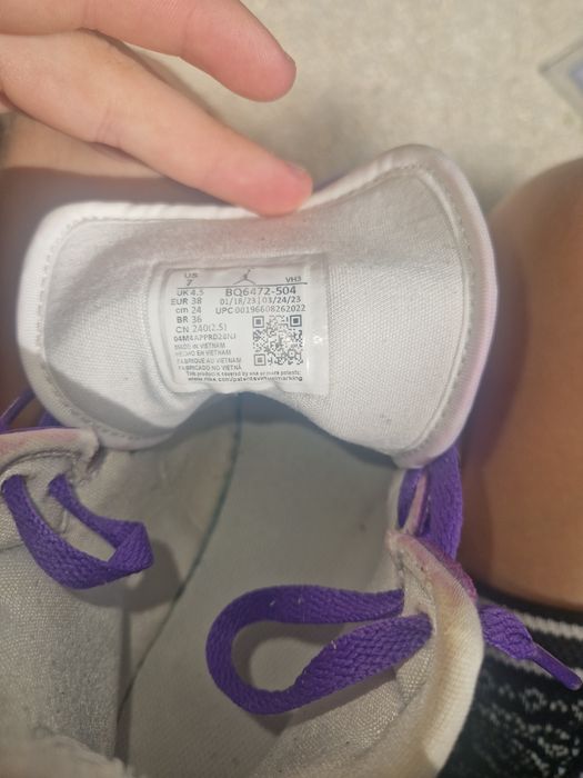 jordan 1 mov femei