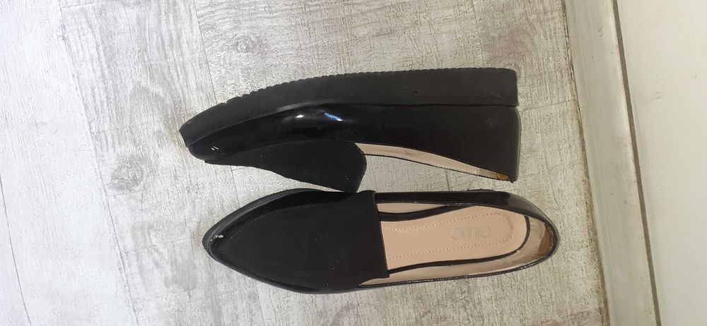 Pantofi negri din piele, mas 39, comozi