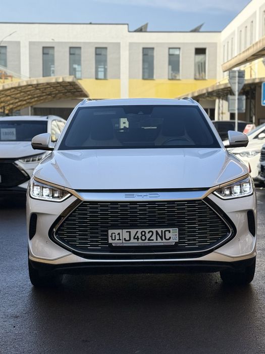 Byd song plus hibrit kraskasi tozza.  Holati zor