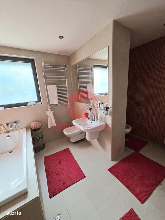 Apartament Superb, pe Malul Marii, zona Faleza Nord