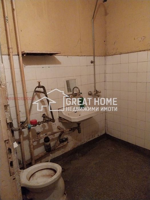 Продава се Двустаен апартамент в Търговище, Център - 66 кв.м за 928 €/кв.м - Снимка #11