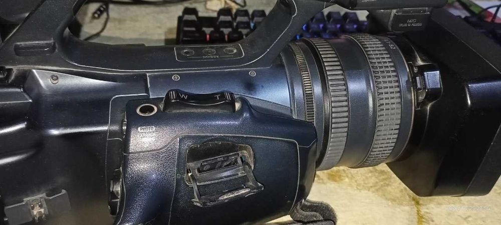 Sony 2200 Kamera sotiladi