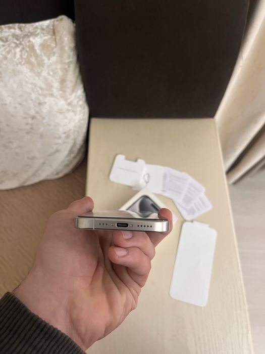 Продам айфон 15 про