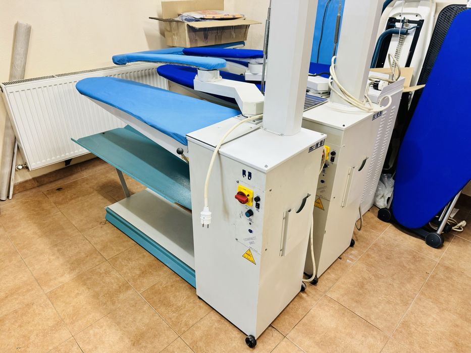 Masa de calcat tip limba cu manecar, incalzita  , cu aspiratie