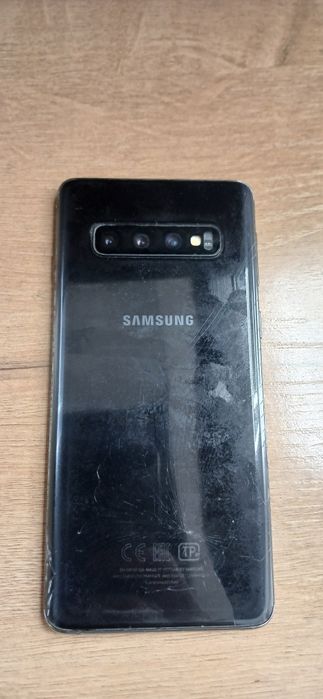 Продам телефон Самсунг S10 мини