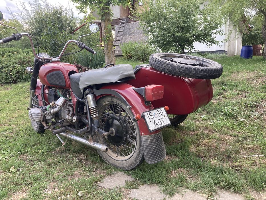 Moto cu atas Dnepr MT11