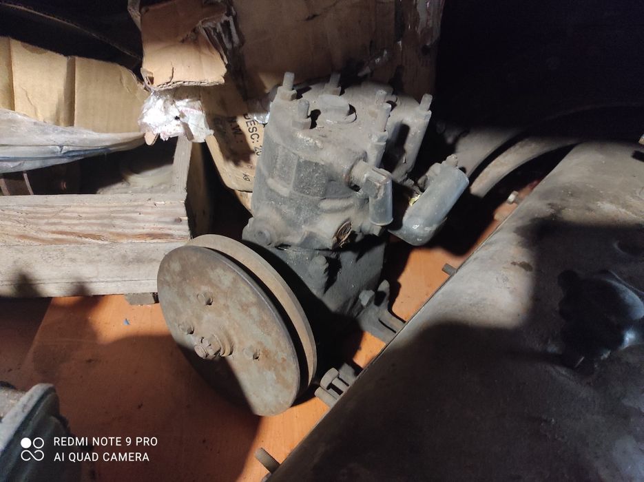 Продам компрессор воздушный