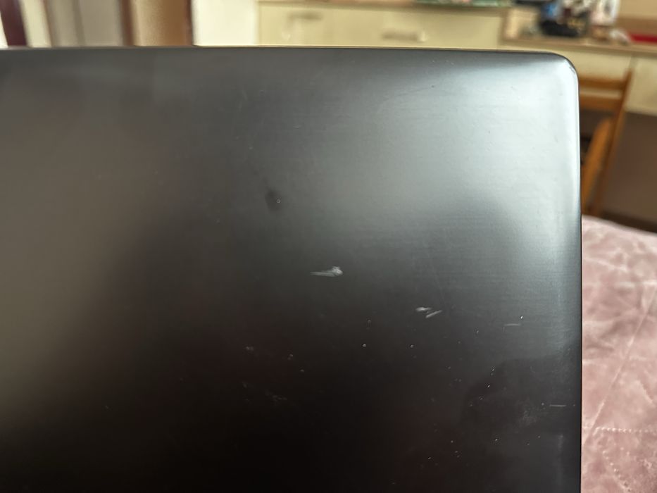 Продавам лаптоп Acer