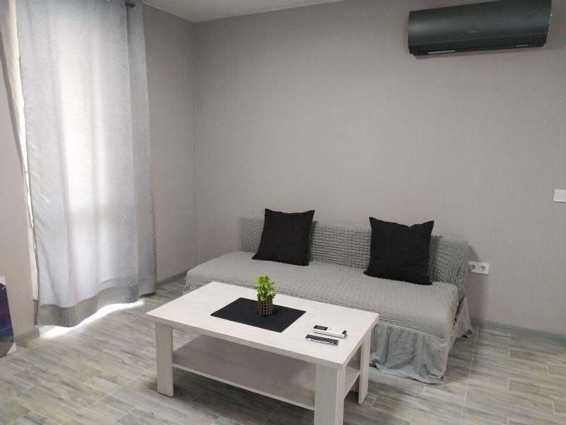 Дава се под наем Двустаен апартамент в София, Надежда 4 - 68 кв.м за 599 € - Снимка #1