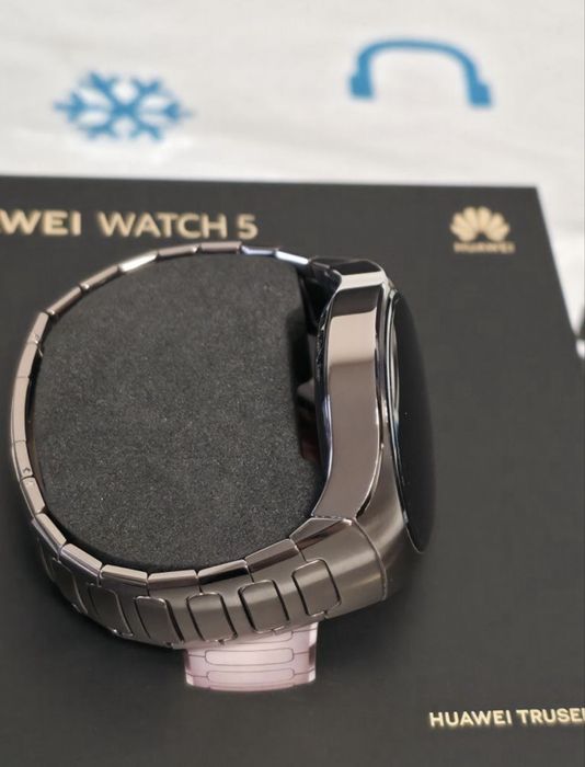 КАТО НОВ 42mm Huawei Watch 5 LTE Зора Гаранция 2027 SAND Gold Titanium