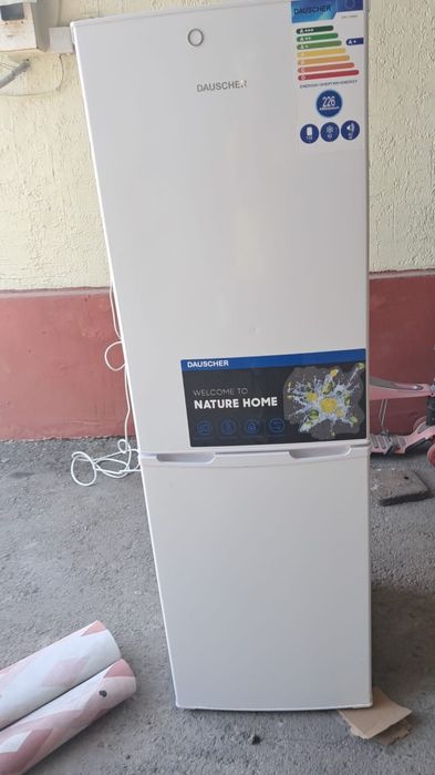 Холодильник почти новый
