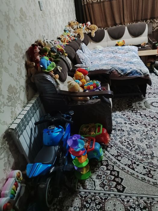 Беру няньчить ребёнка  на свою терриюторию