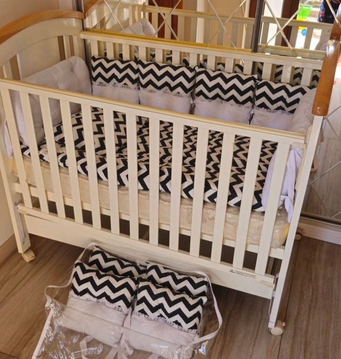 Кроватка в отличном состояние