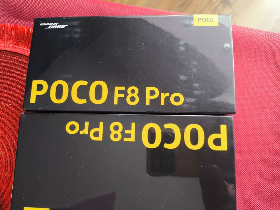 Poco f8 pro,silver,sigilate