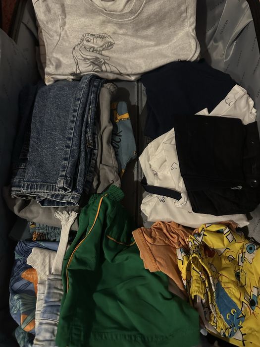 Лот със дрехи за момче (116-122)  50 лв за всичко