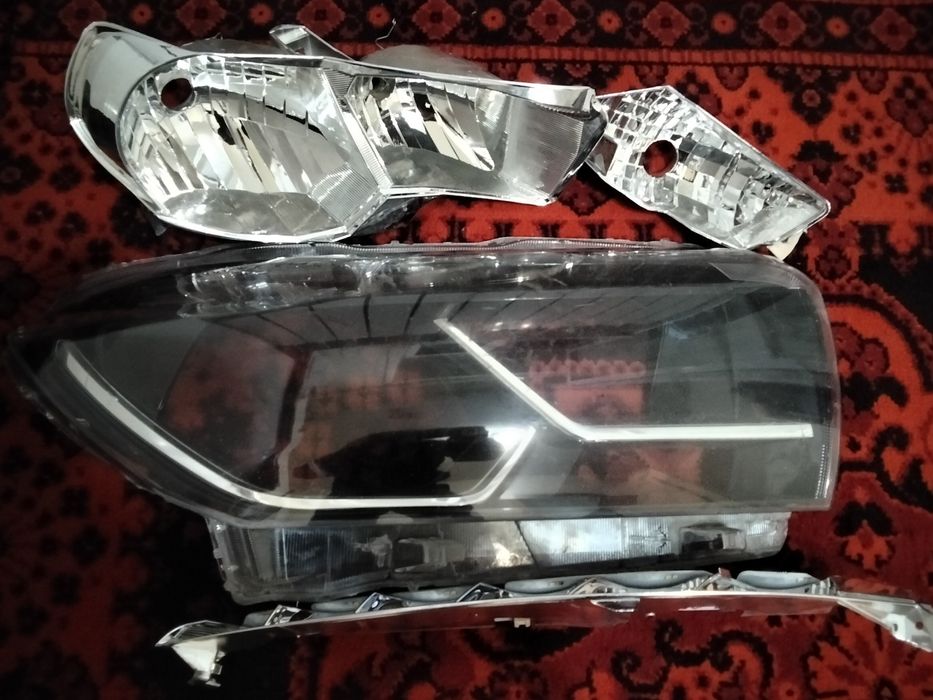 Продам фары на Lada X-Ray