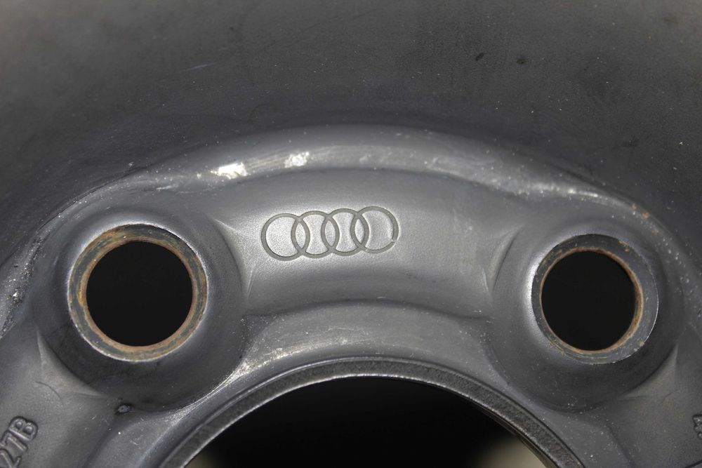 Резервна гума (патерица) 19" Audi A4 (2016-2025)