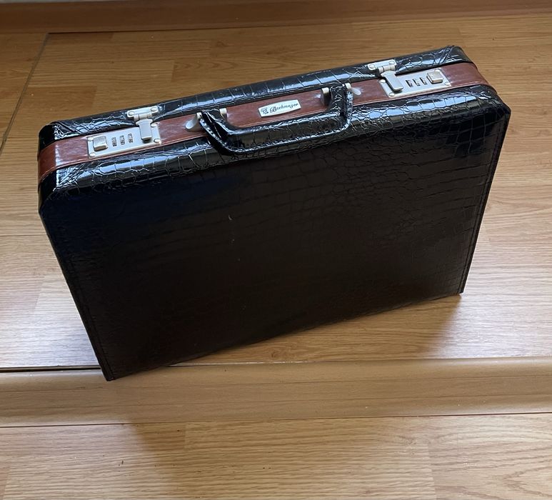 Geanta/servieta din piele cu cifru negru