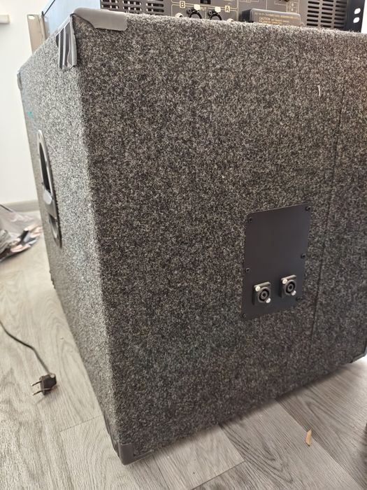 Сабвуфер 18" DAS 18G 700W Pro sub Speakon 8 Ом Испания`