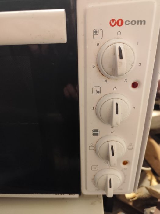 Продавам готварска печка  VICOM