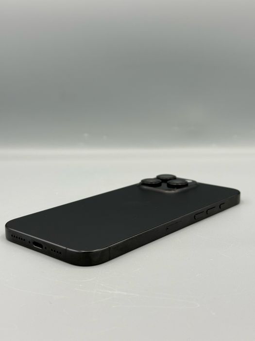 iPhone 16 Pro Max | 256 GB | MDM | Baterie 100% | 32 Cicluri