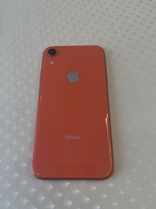 Продам Iphone XR 64 GB