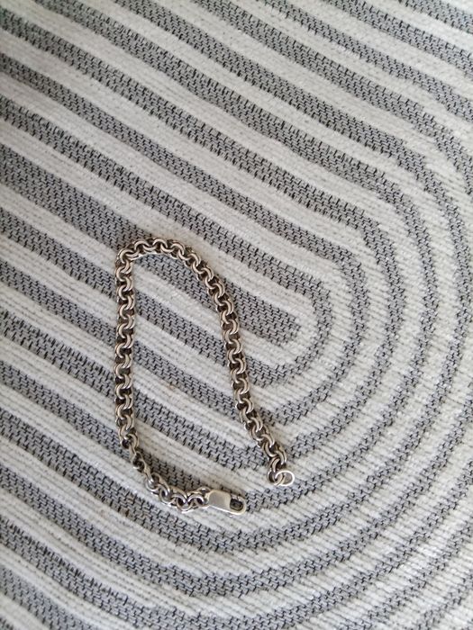 Продам серебрённый браслет новый !