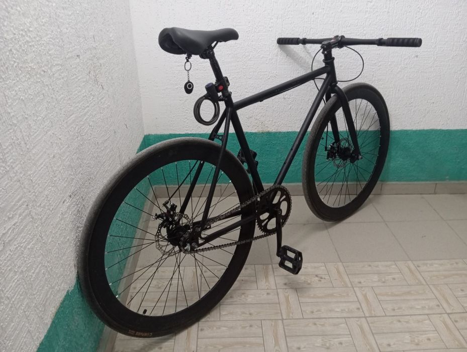 Велосипед скараснои без еереключателеи