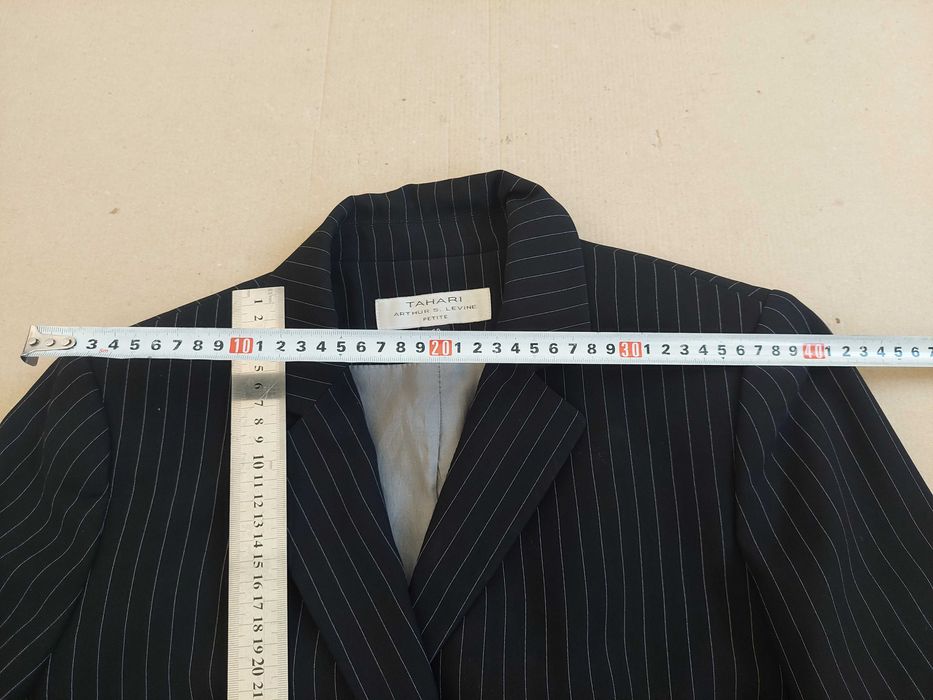 Дамско сако TAHARI