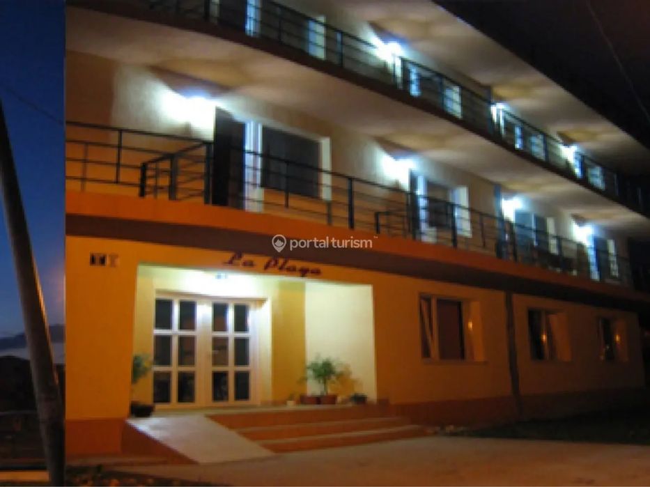 Apartamente in rate,prima linie la mare