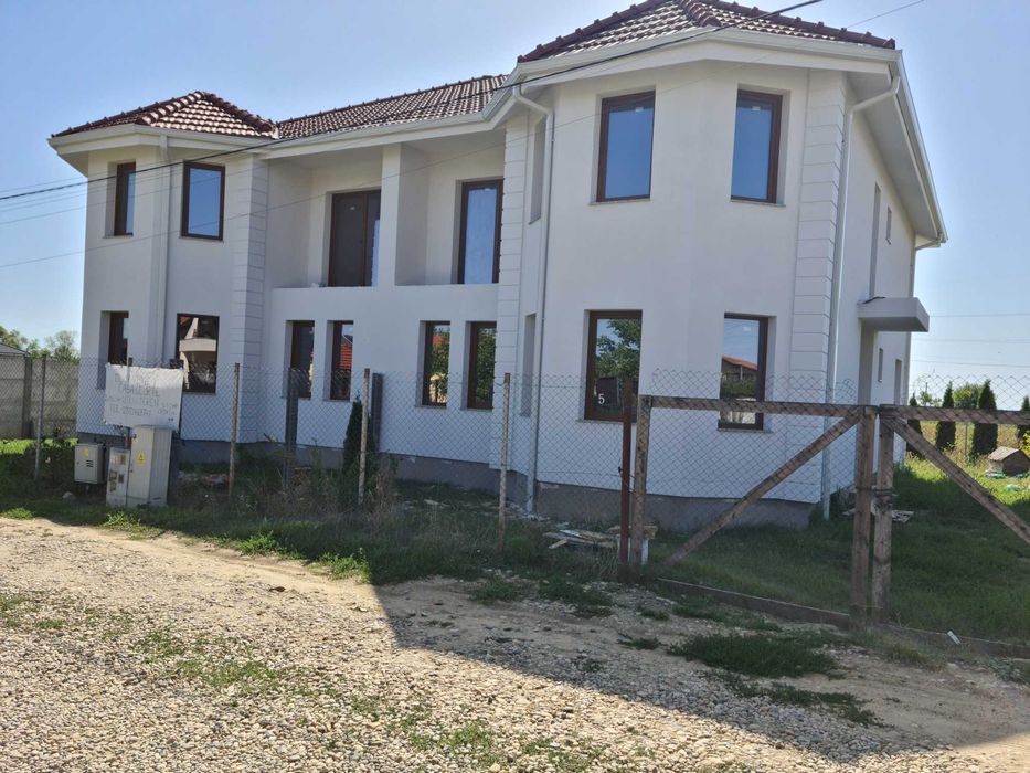 casa noua , generoasa 150 mp , teren curte , utilitati, paulesti
