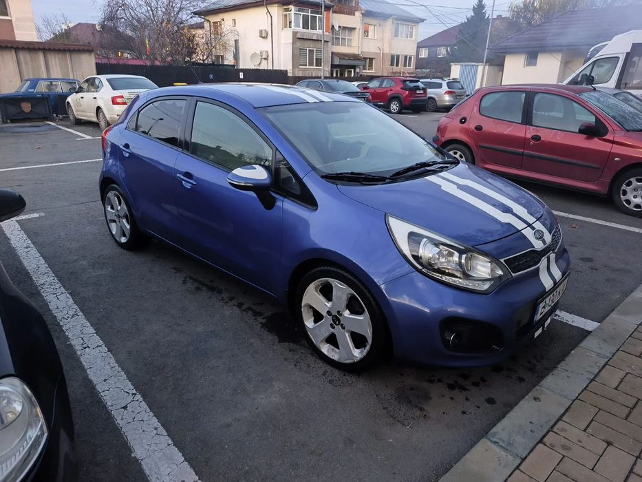 Kia Rio Kia Rio 1.4 CRDI Fifa World Cup Edition-primul proprietar