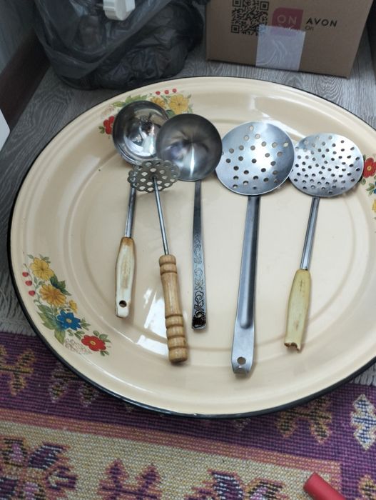 Продам ножи и половник