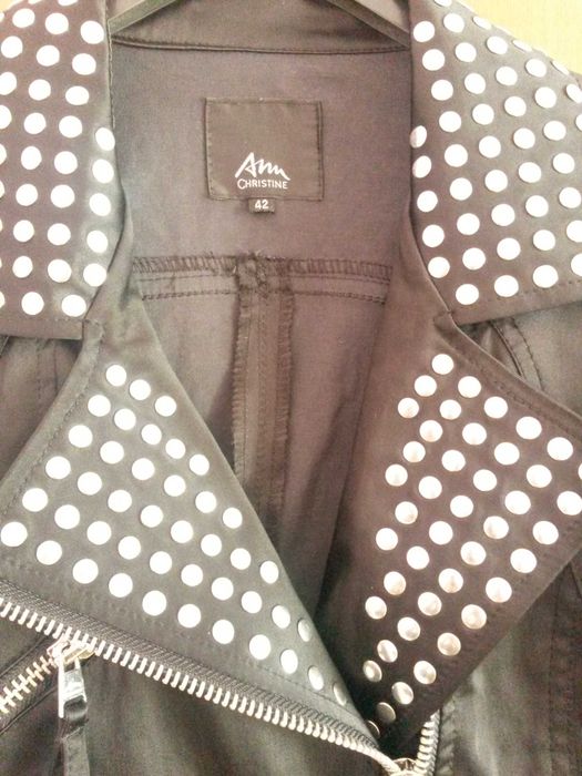 Ново сатенено якенце с капси Ann Christine