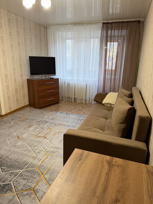 Сдам 1 комнатную длительно